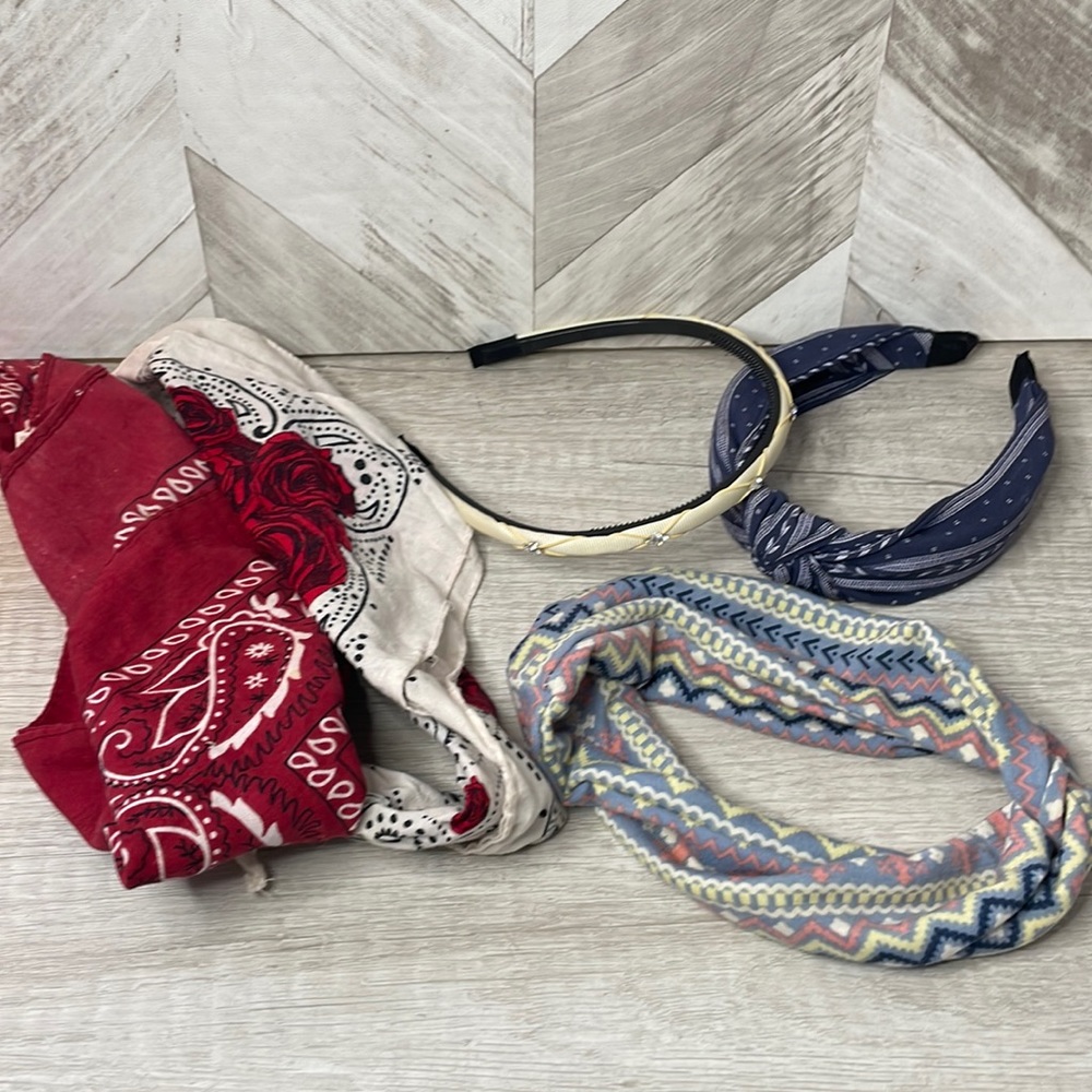 ⭐️2/$6 sale - Hair accessory bundle